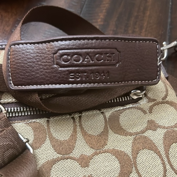 Vintage Coach crossbody bag signature brown and tan - Picture 10 of 10